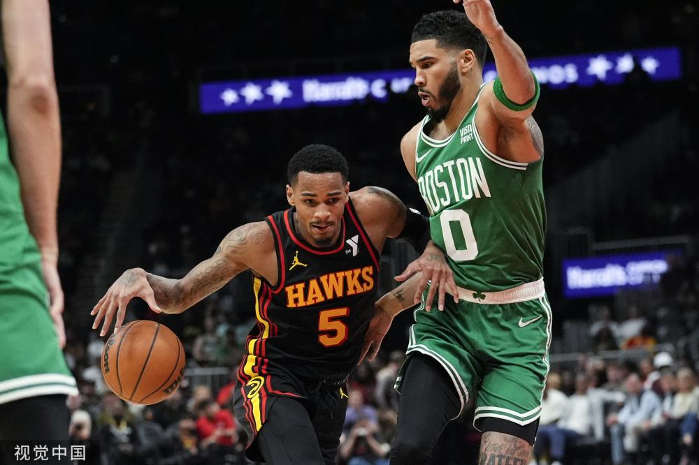 队于危难之 队于危难之