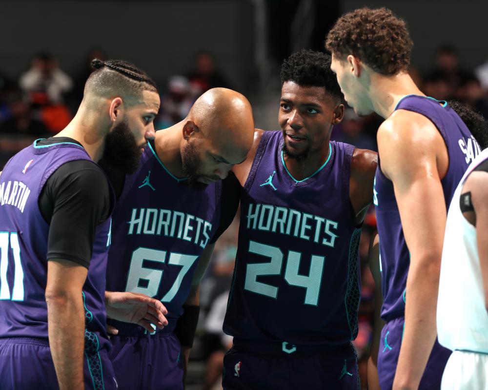 这两位年轻 这两位年轻