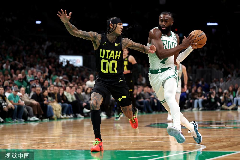 显示了裁判 显示了裁判